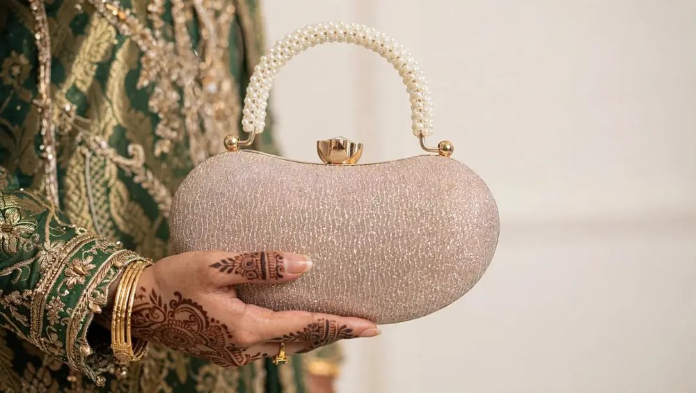 Girl's Golden Metal Fancy Clutch with Pearl Handle